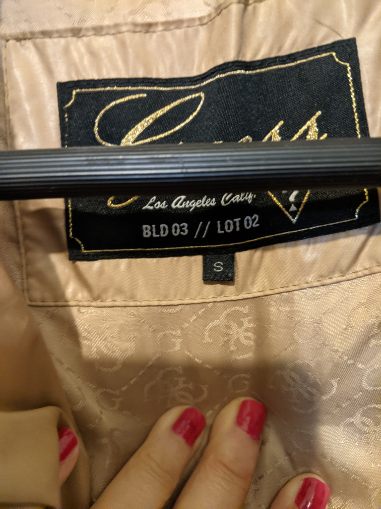 warm jacket (small) image indicator(2)