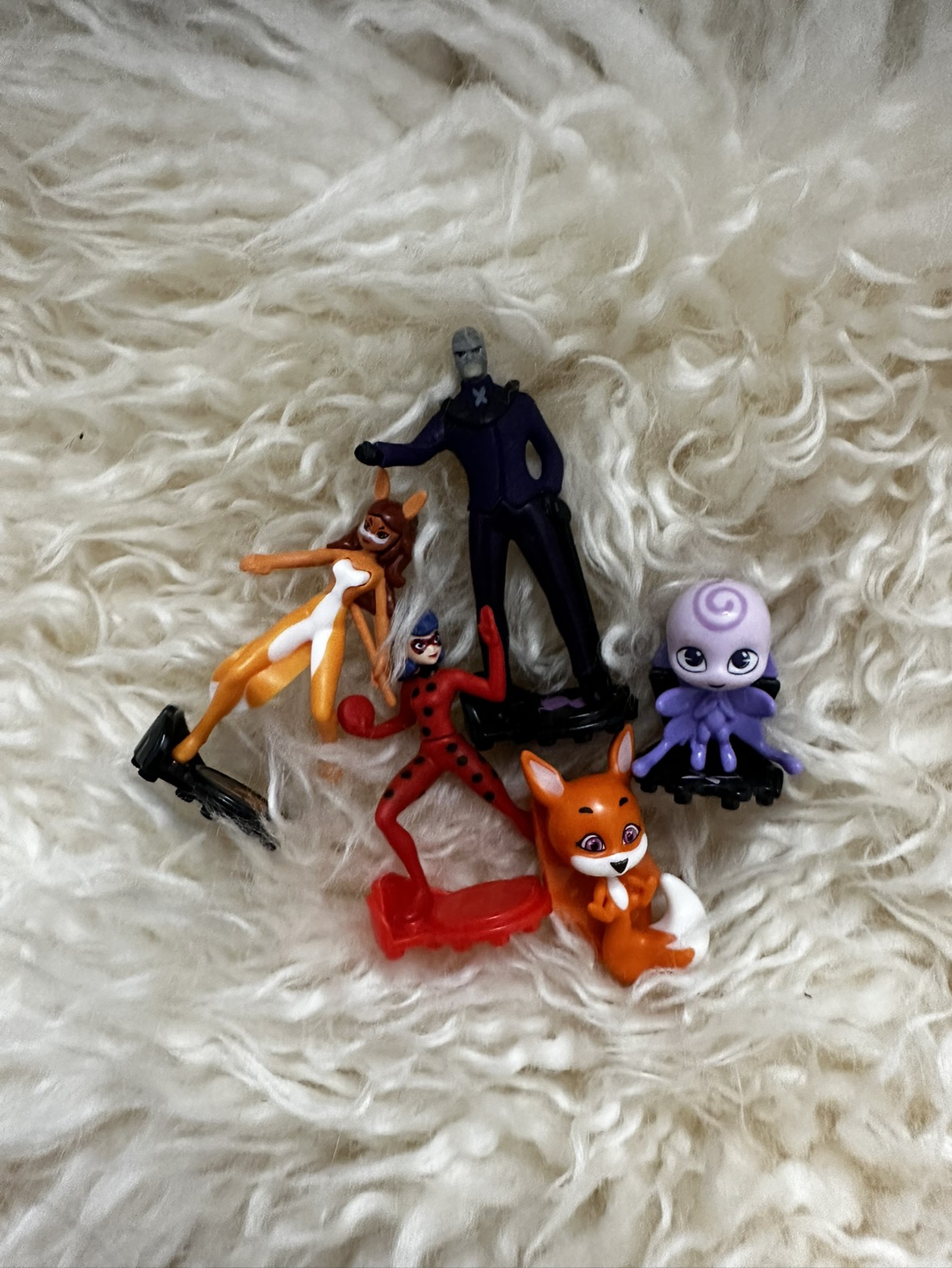 Miraculous Ladybug figurines image indicator(2)