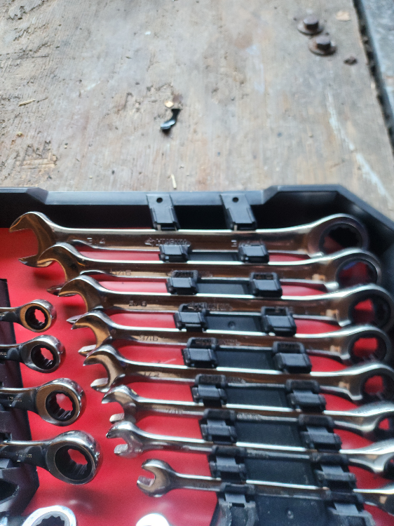 Husky Ratcheting 24 Piece Wrenches-FREE DELIVERY WITHIN THE GTA - photo 2