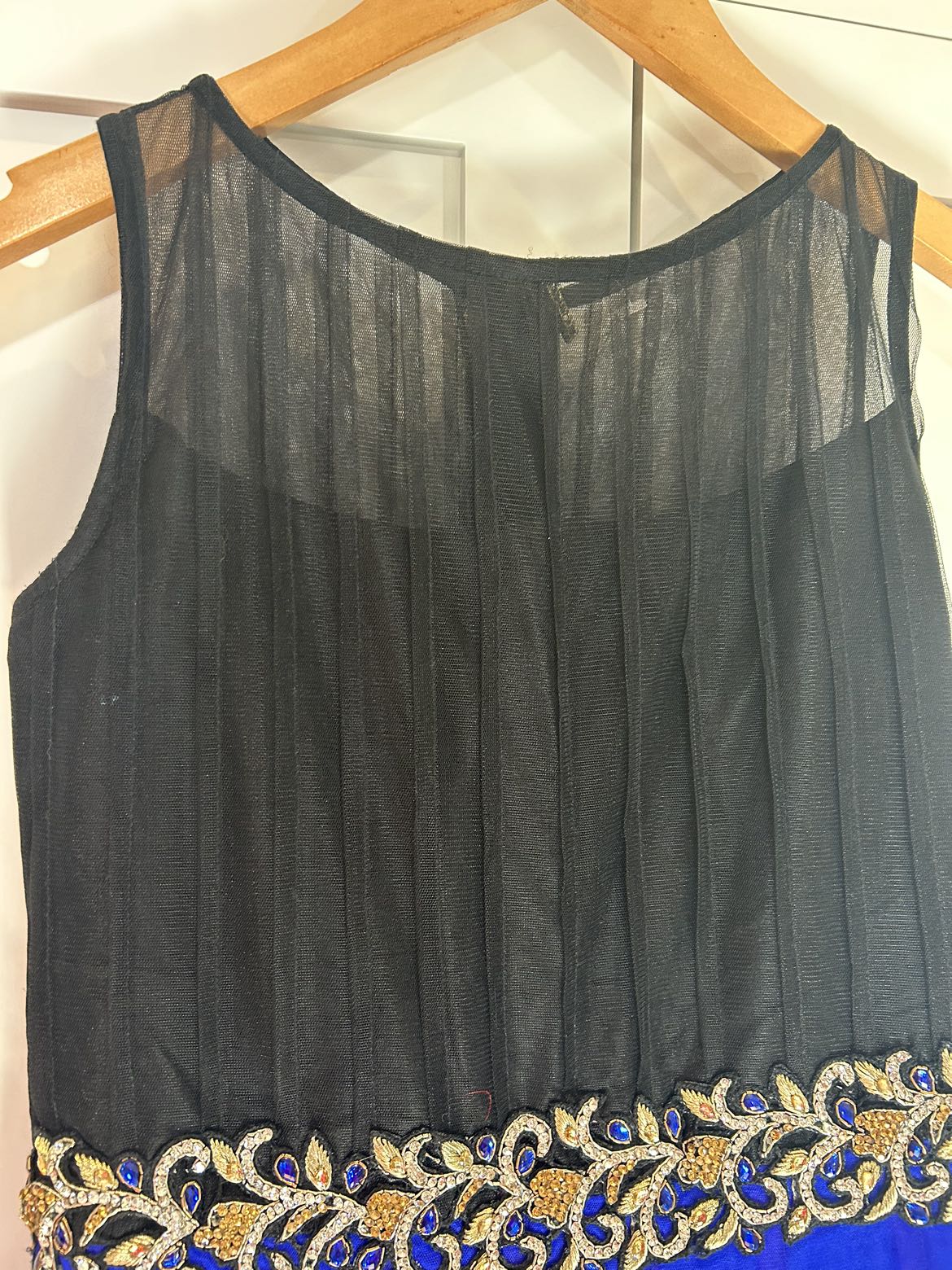 Gorgeous Gown Style Outfit Size XS image indicator(3)