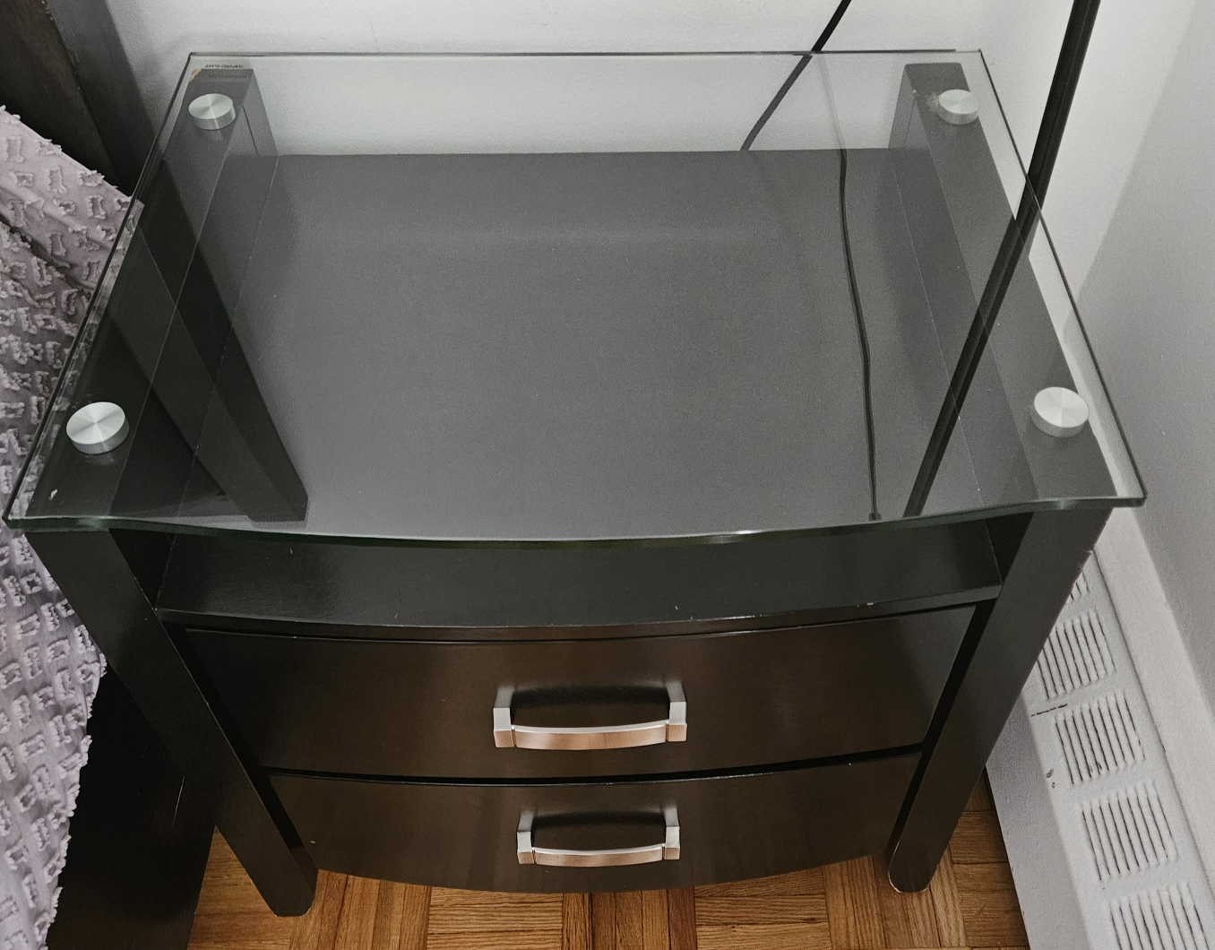 Queen  bed frame image indicator(4)