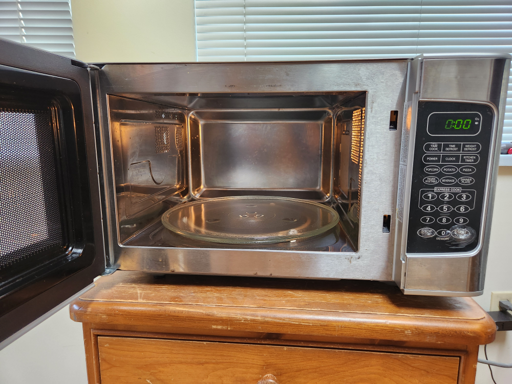 Danby Designer Microwave DMW111KSSDD 1000w - photo 4