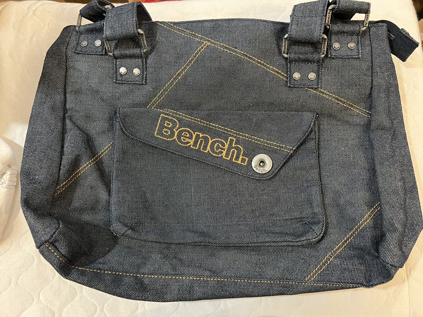 New Bench bag with zipper image indicator(3)
