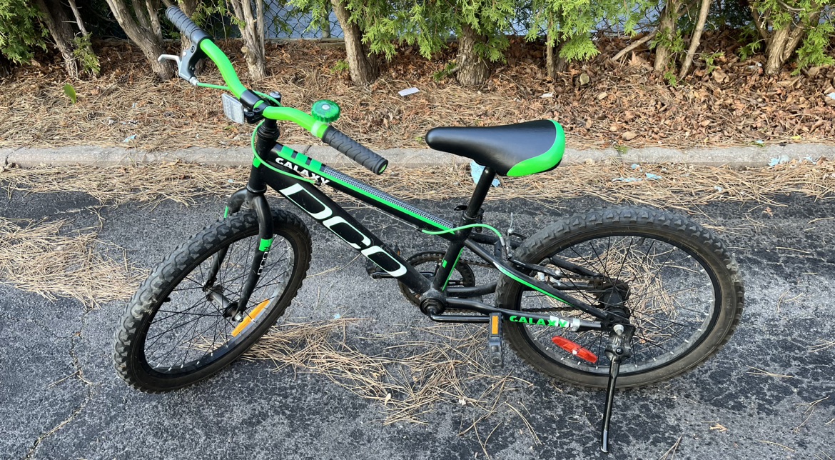 Kids bike 20 inch - excellent condition