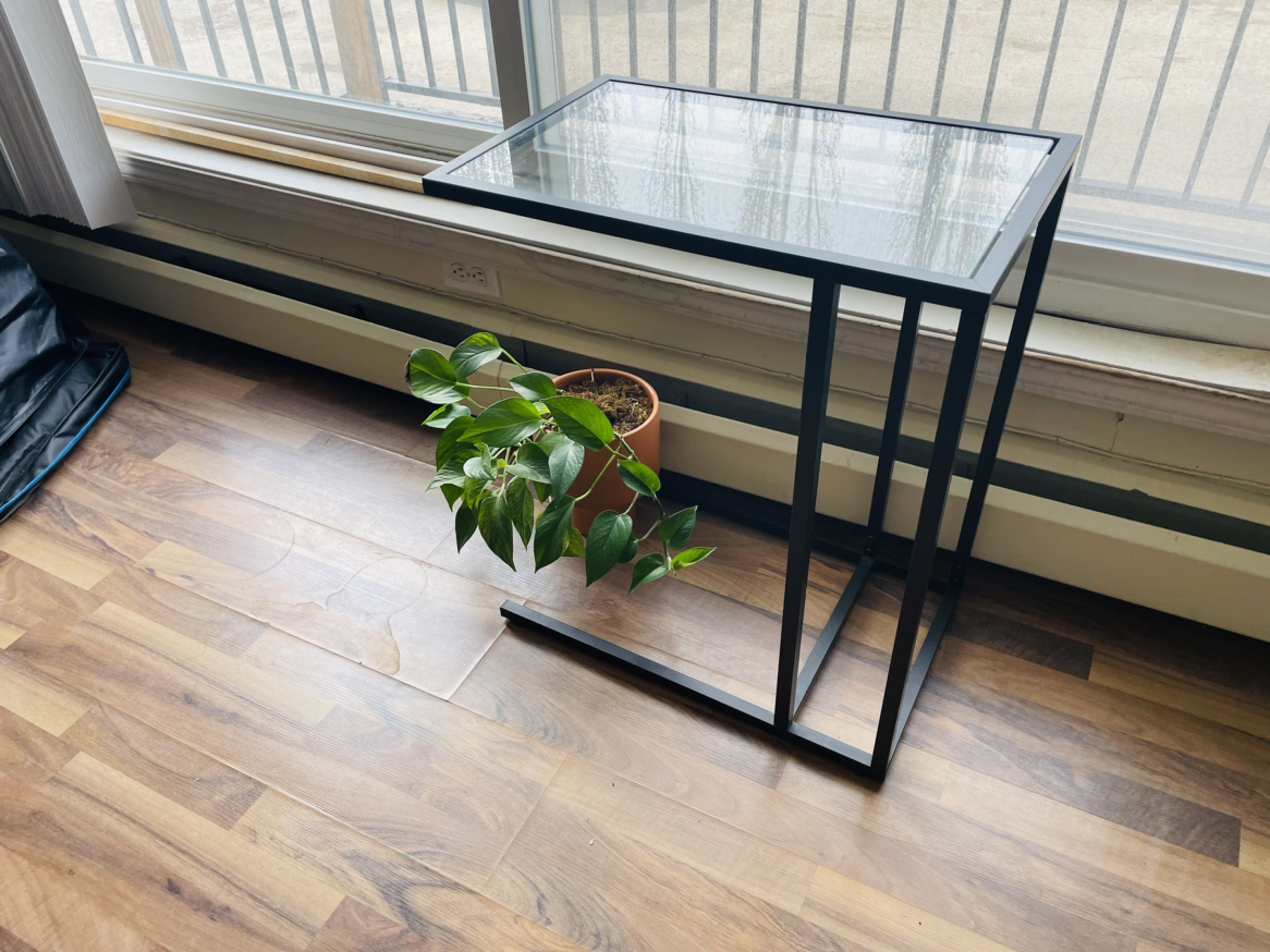 Modern Black Glass C Side Table - photo 2