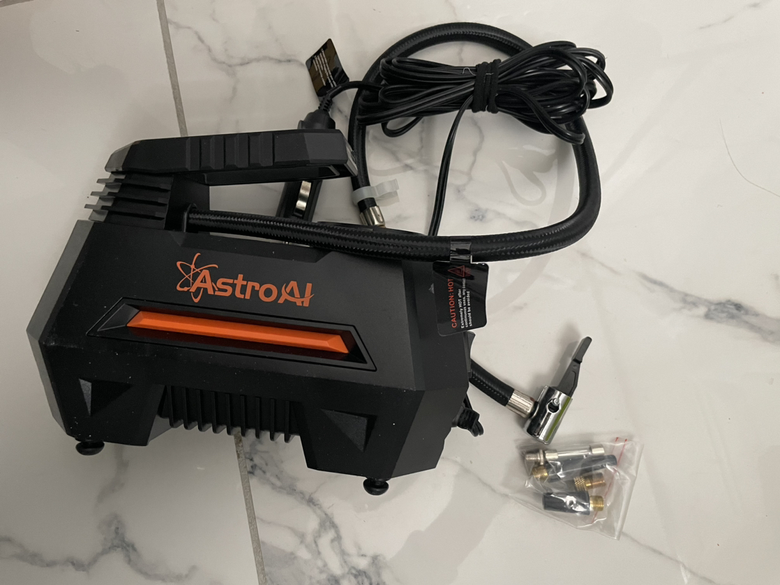 Astro AI tire inflator air pump - photo 3