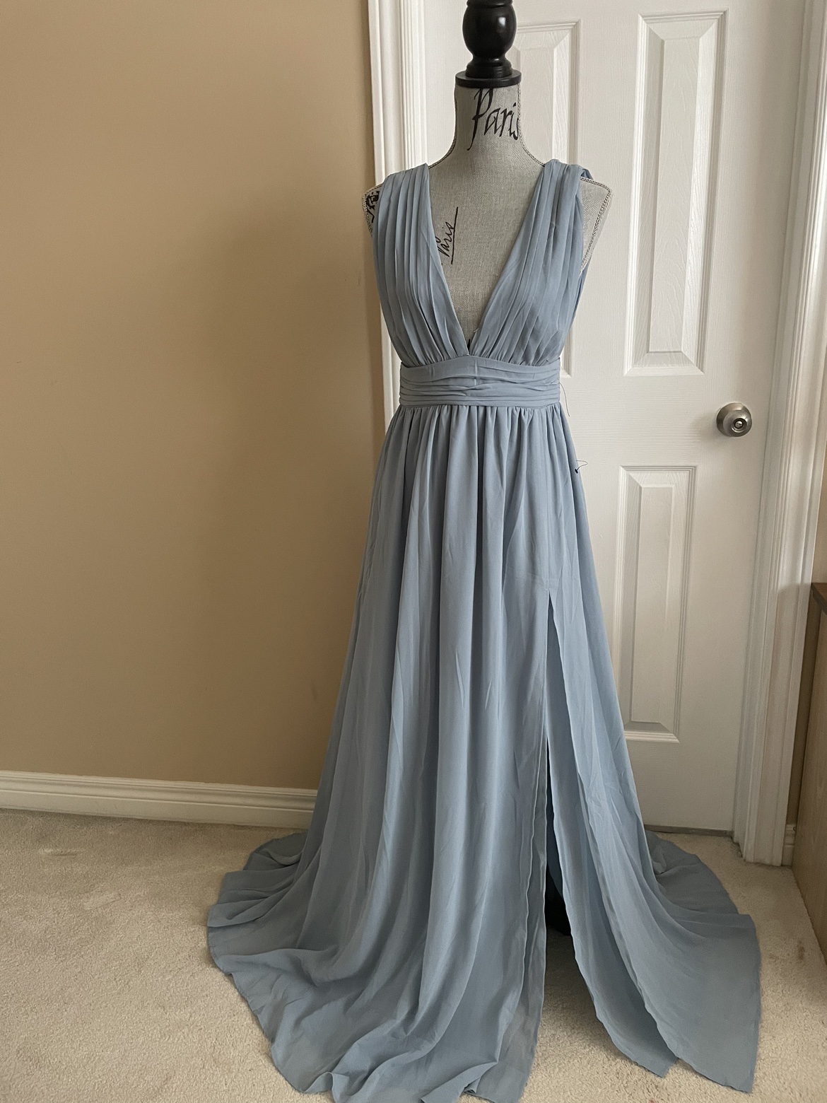 Lulu brand / gown image indicator(4)