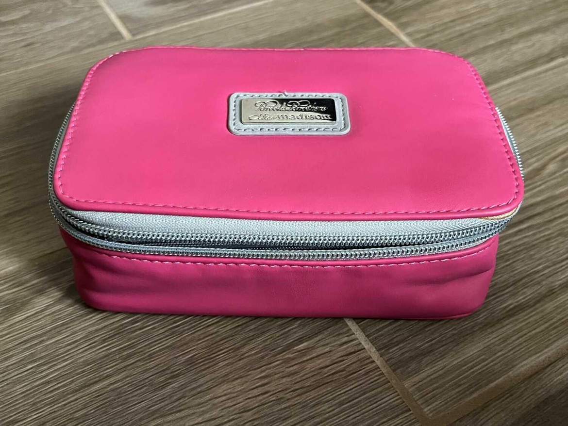 Pink Brooks Brothers case thumbnail
