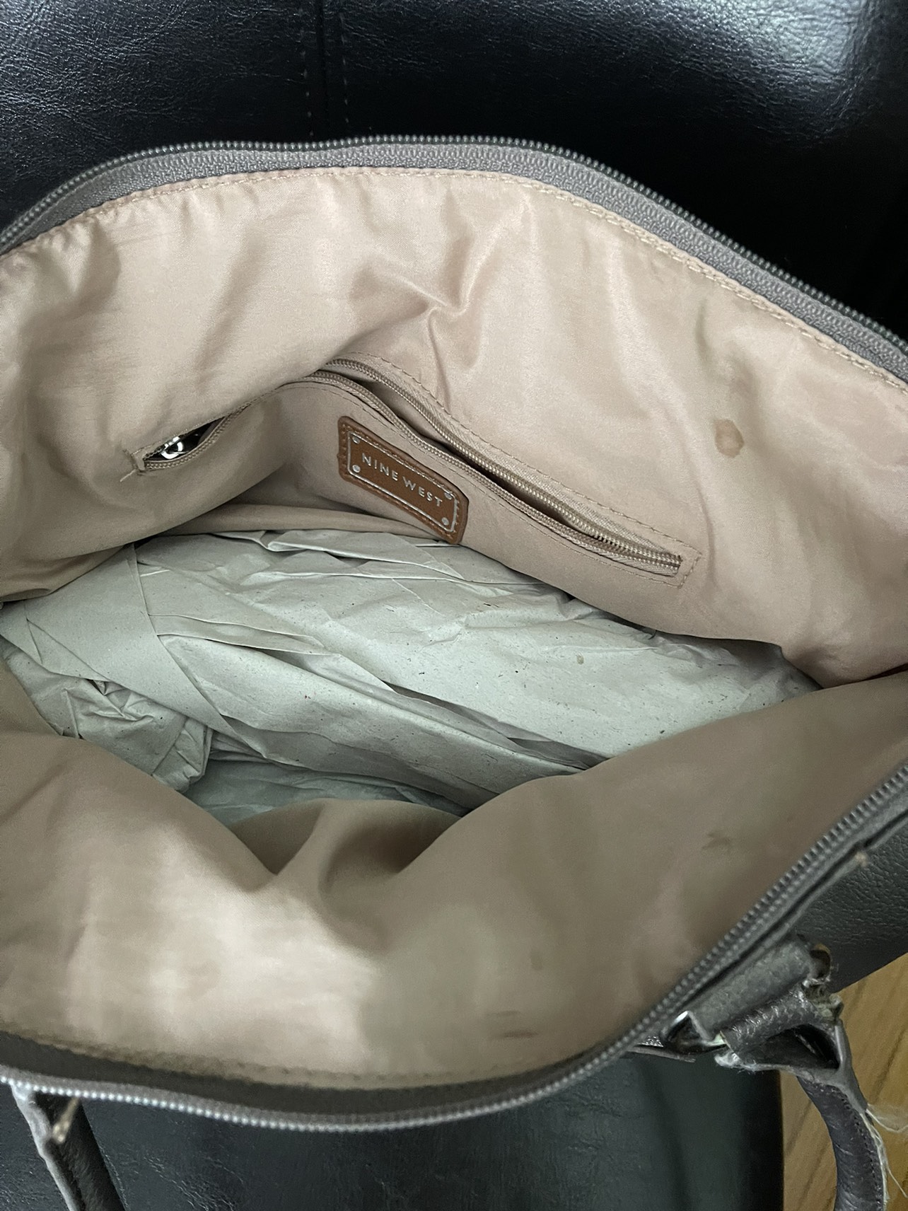 Nine West Purse image indicator(4)