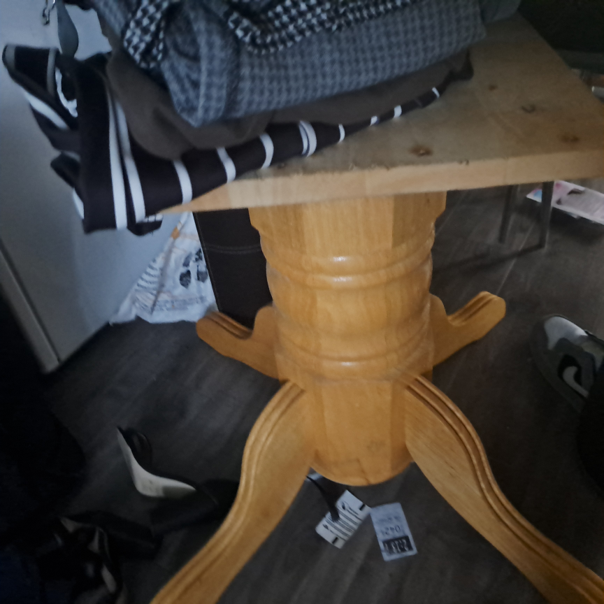 round table ##freecycle - photo 2