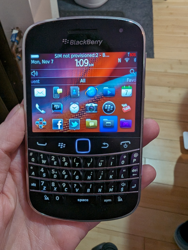 BlackBerry Bold thumbnail