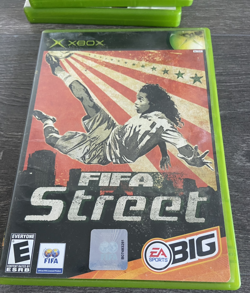 Original XBOX Controller &  8 XBOX Games (Star Wars 3 & DOOM 3) image indicator(8)