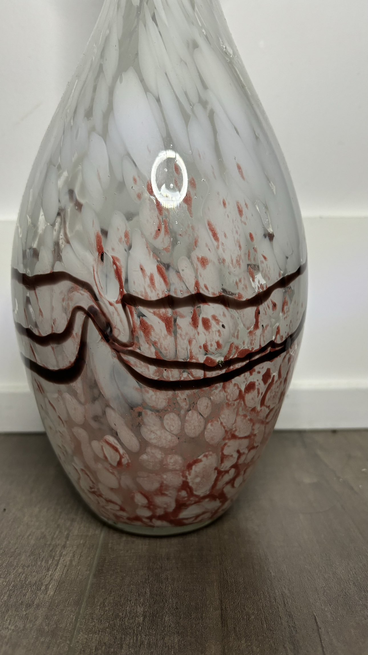 Beautiful Marbled Vase image indicator(3)