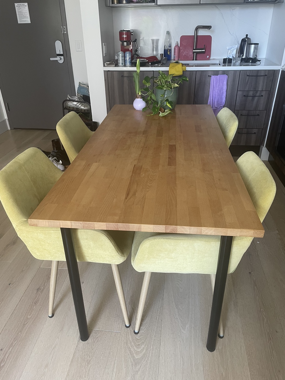 Table - photo 2