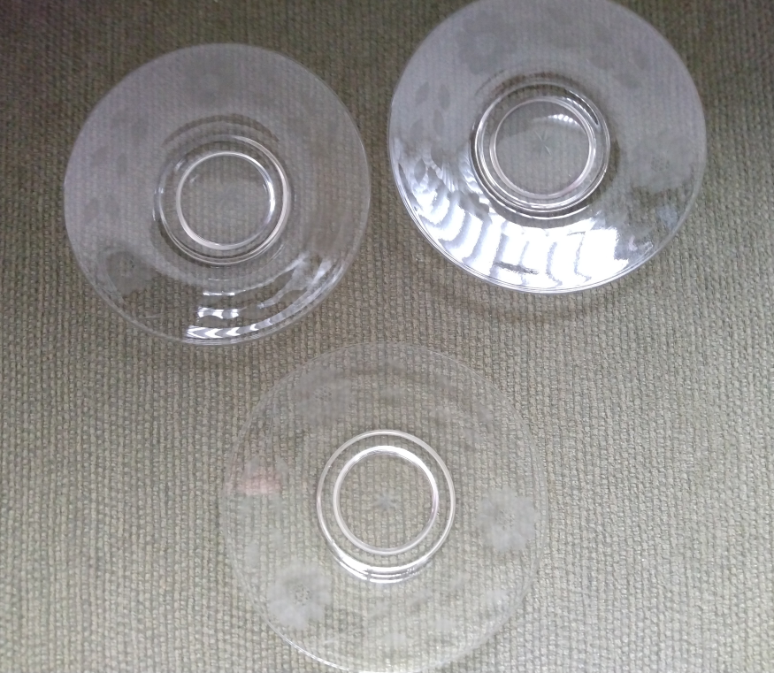 Vintage WJ Hughes Cornflower Plates thumbnail