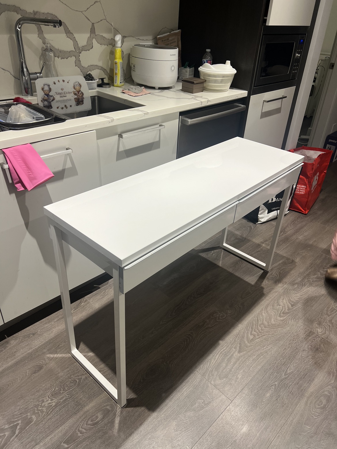 IKEA White long desk with drawers - photo 3