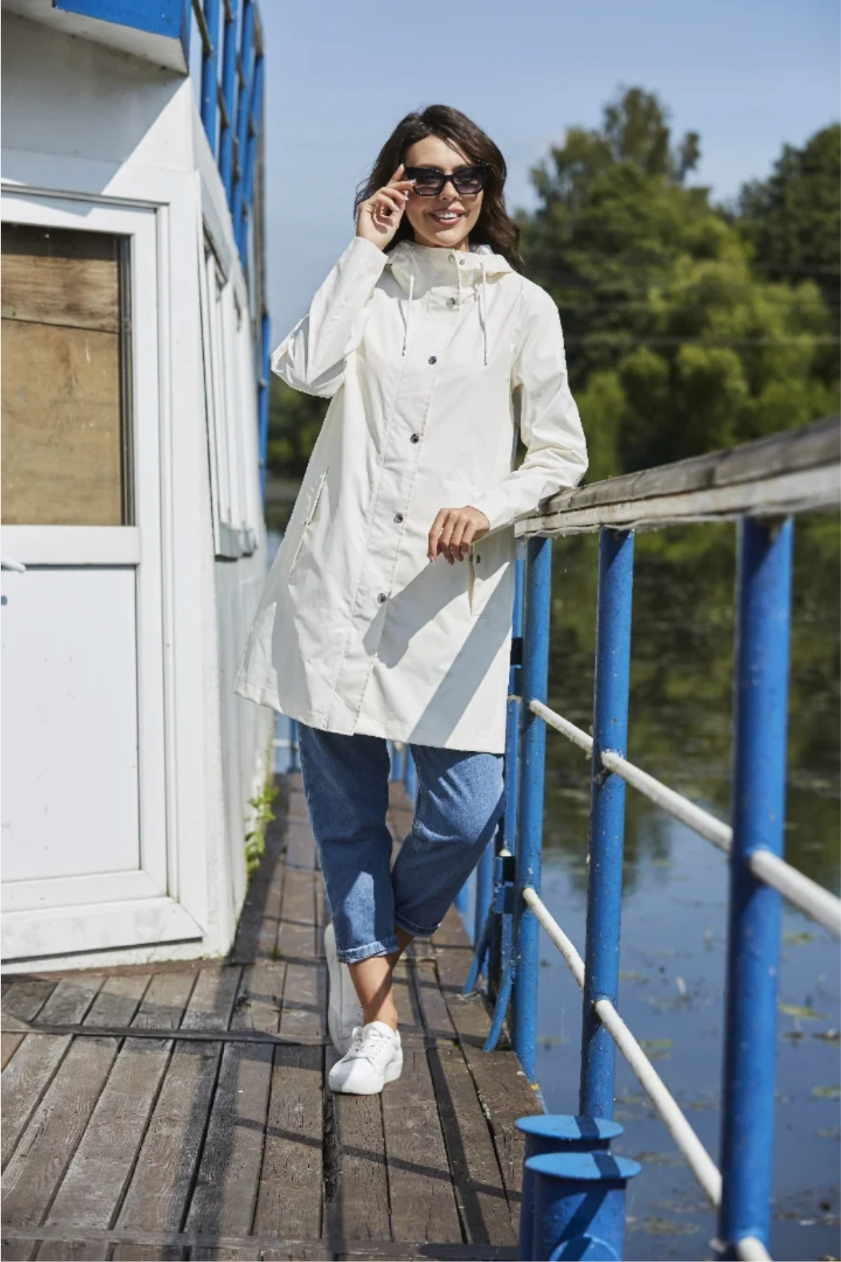 White raincoat - photo 5