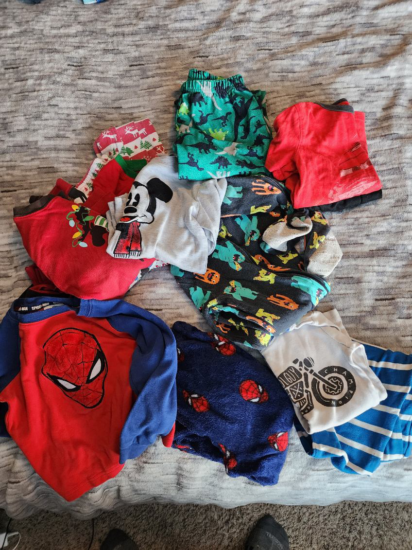 Boys clothes size 4-6 - photo 3