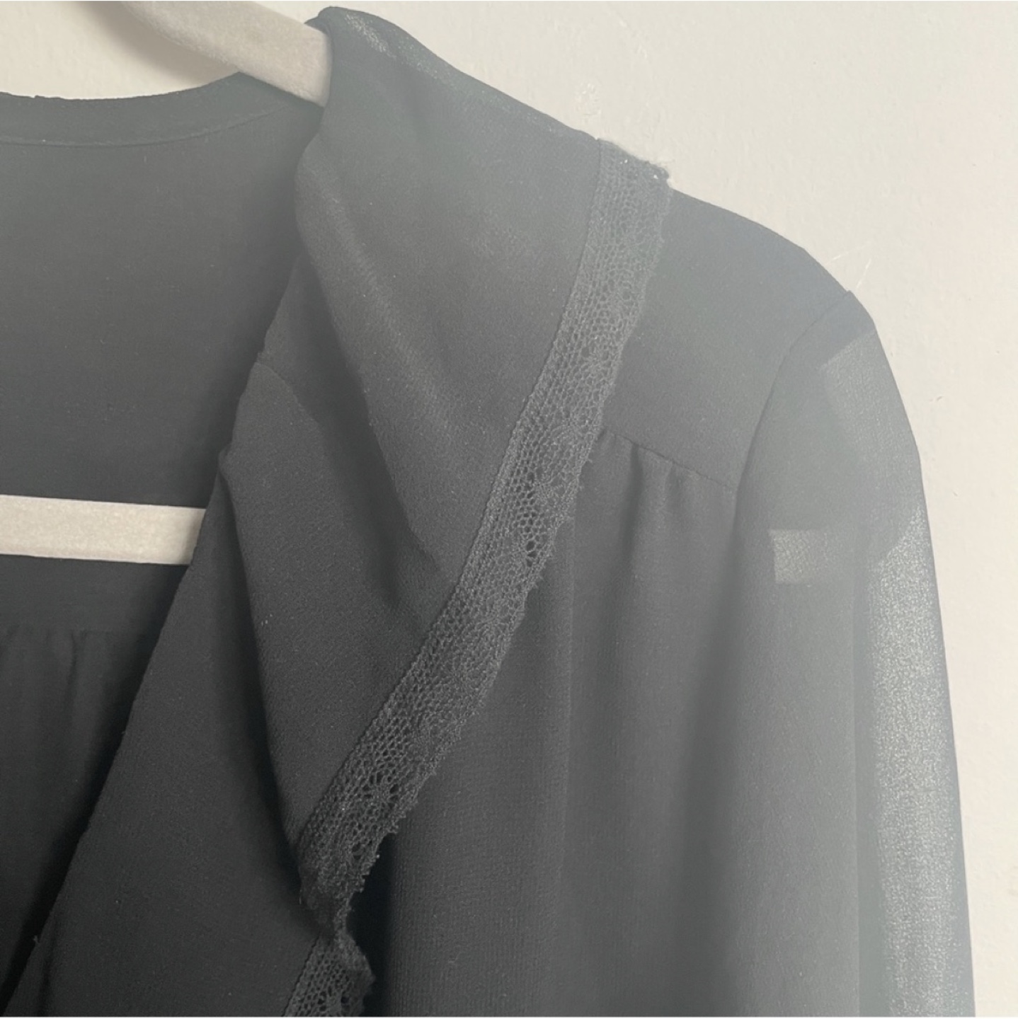 Aritzia Wilfred Eden Blouse in Black image indicator(4)