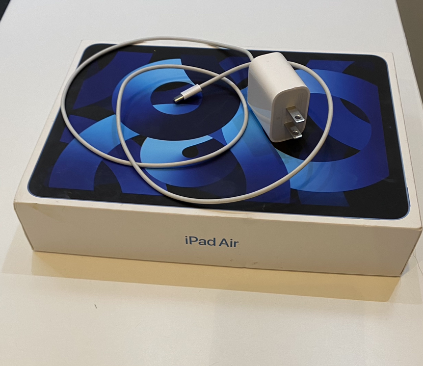 iPad Air + case + Pencil+ Smart Keyboard thumbnail