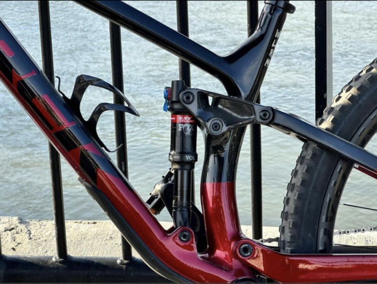 Trek Fuel EX 9.8 XT Gen 5 bike - photo 2