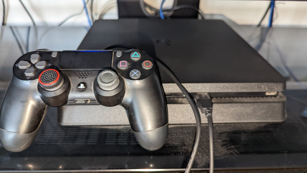 PlayStation 4 thumbnail