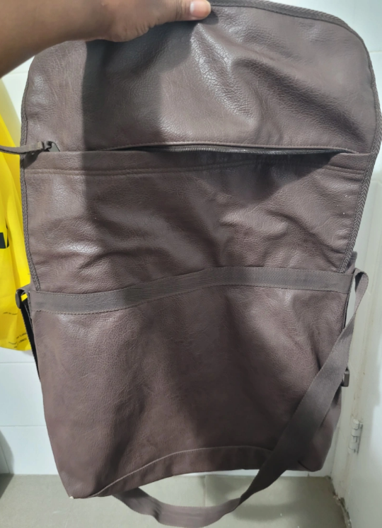 GAP synthetic Leather bag image indicator(2)