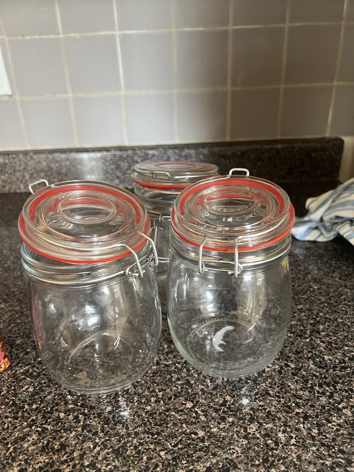 3 Glass jars thumbnail