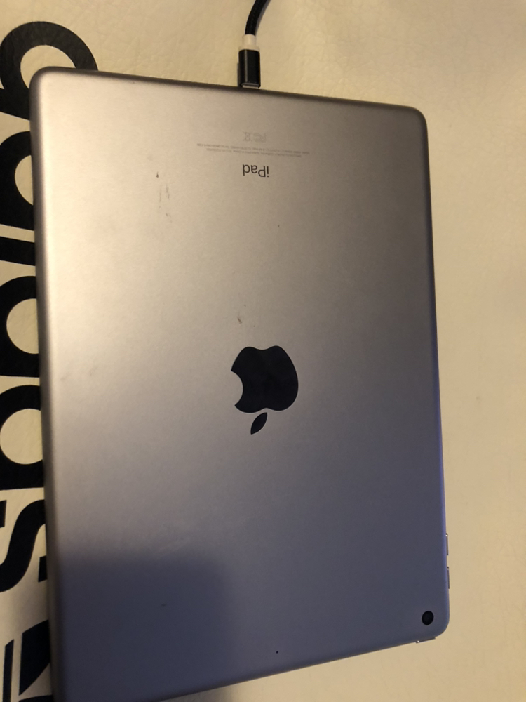 iPad 6th Gen NEED GONE TODAY - photo 3