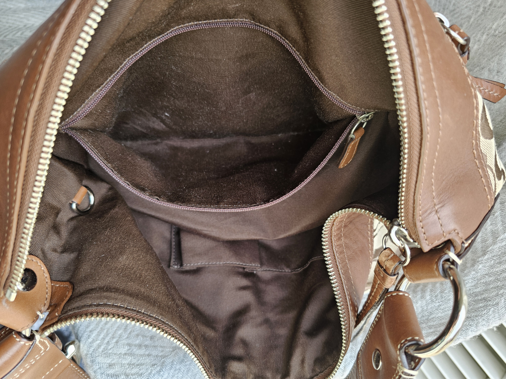 "Zoe" Brown/Cream Shoulder Purse image indicator(5)