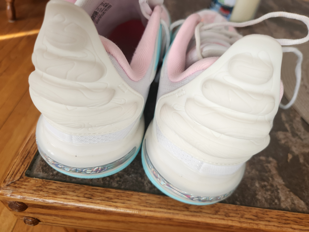 Li-Ning Wade All-City 11 V2 "Family Love" Athletic Shoes - photo 2