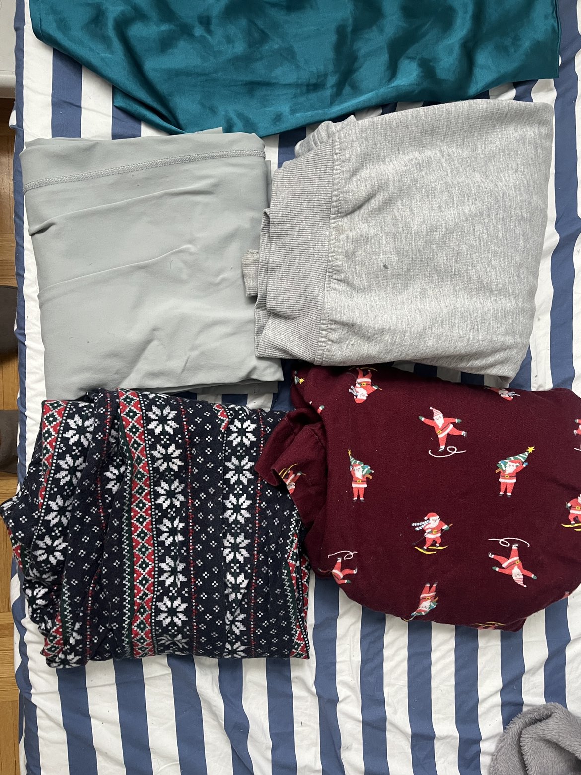 Free clothes #freecycle thumbnail