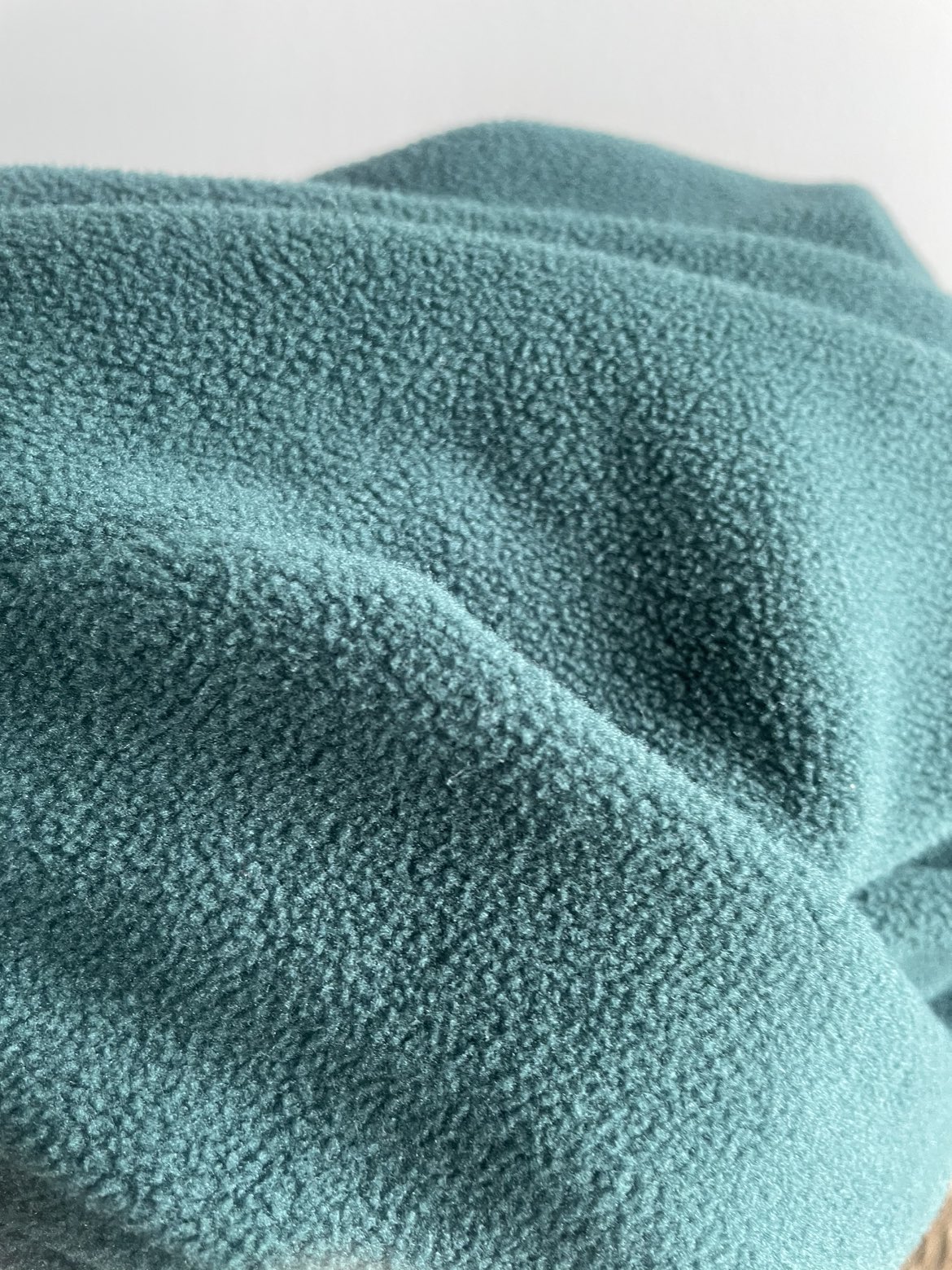 Cropped women’s sweater image indicator(3)