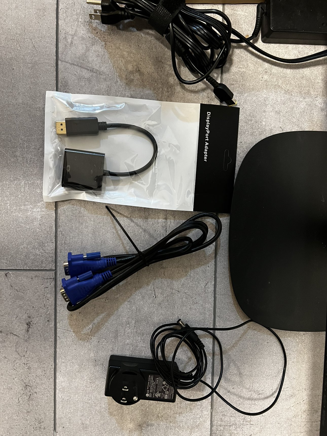 Free AirPods with Complete Home Desktop PC with 24" monitor - photo 2