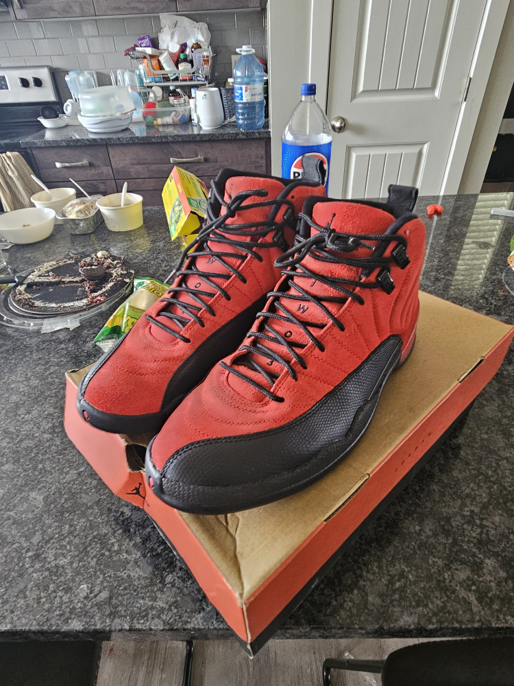 JORDAN 12 -FLU GAME REVERSE
