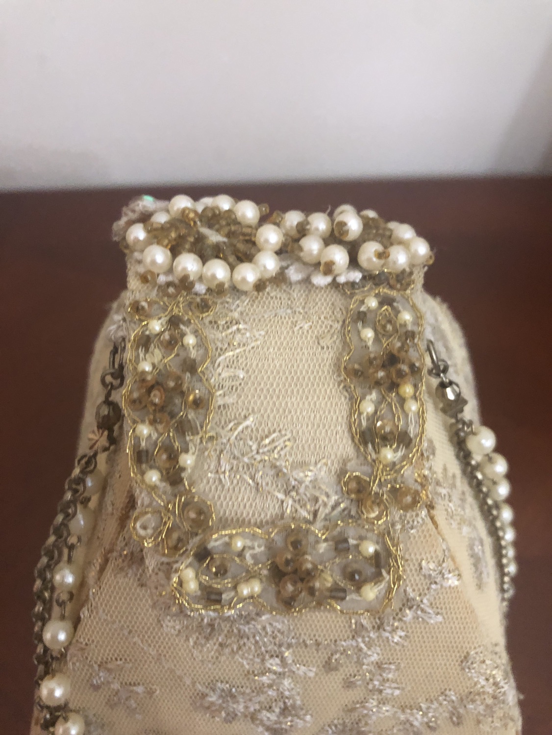 Vintage Pearl Embelliished purse image indicator(3)