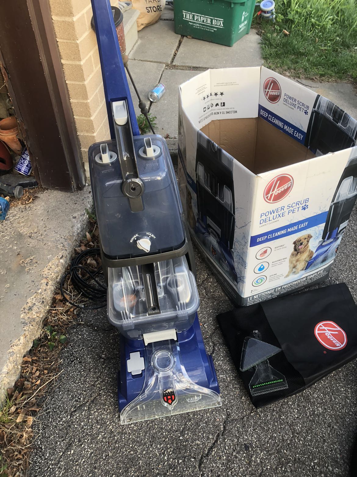 Hoover power scrub deluxe carpet cleaner thumbnail
