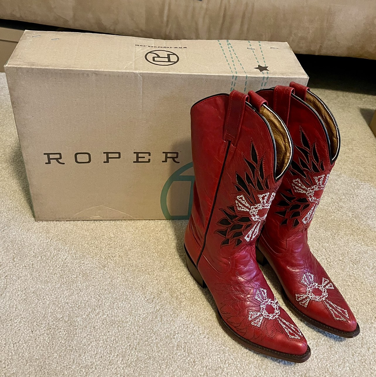 Ladies cowboy boots cherry red