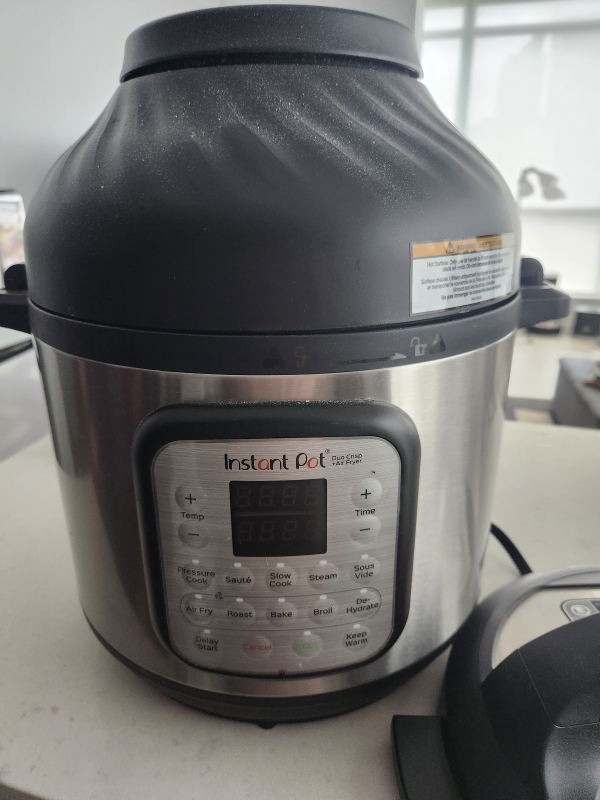 Instant Pot Duo Pressure cooker & Airfryer - photo 2