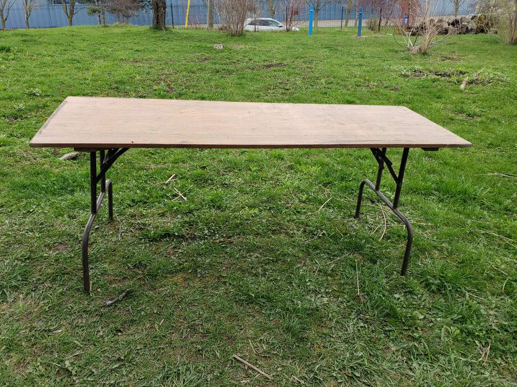 wood table - photo 3