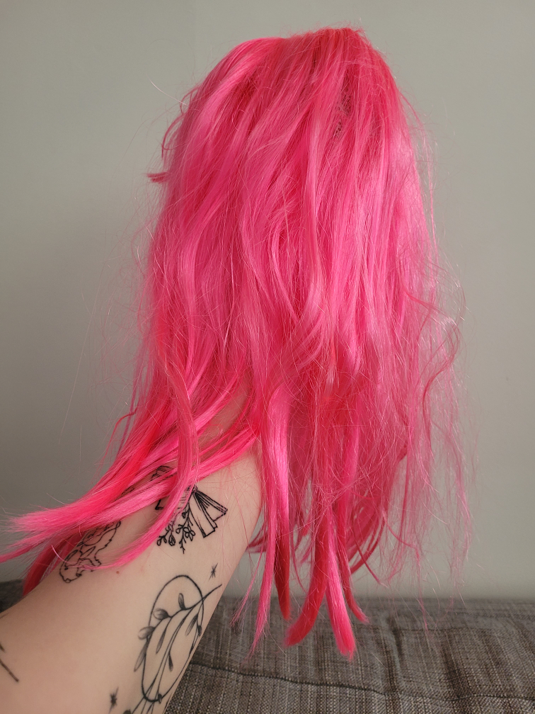 Neon pink shoulder length wig w/bangs image indicator(4)