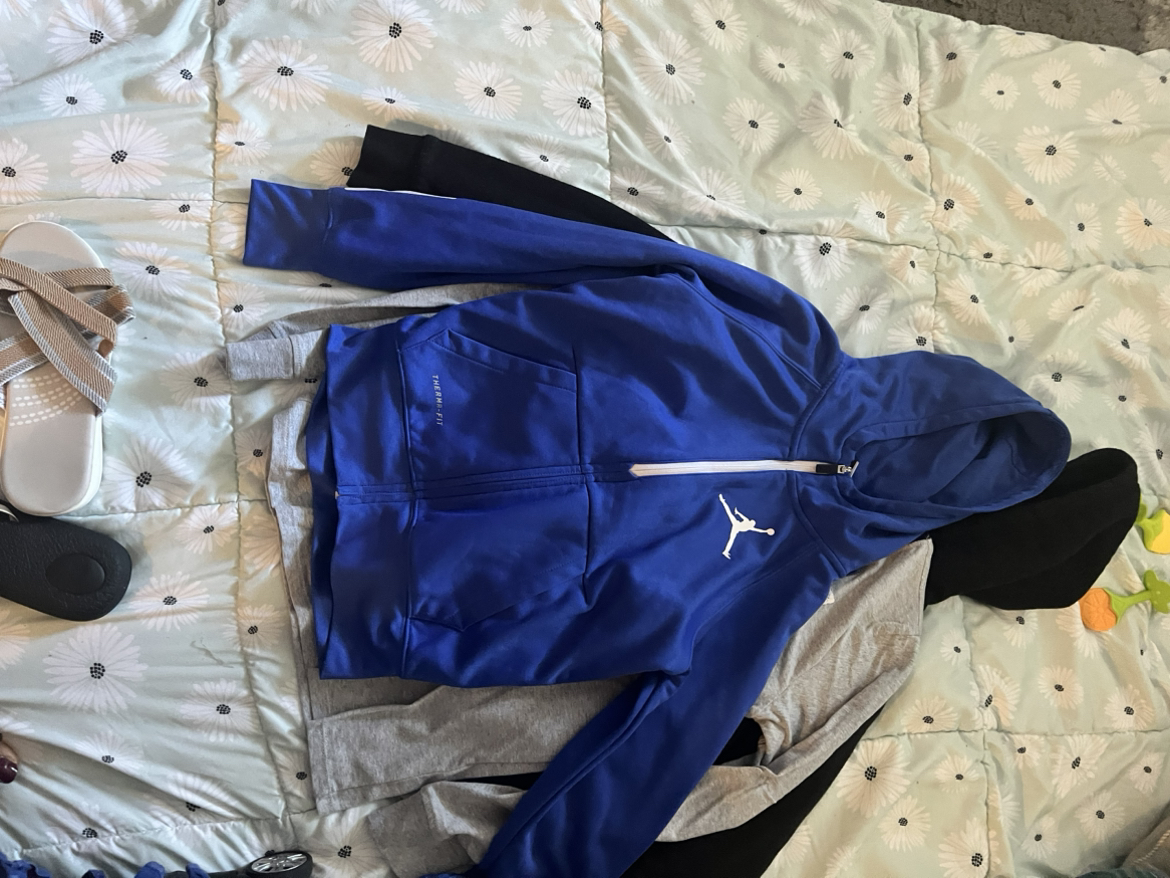 Children’s clothes thumbnail
