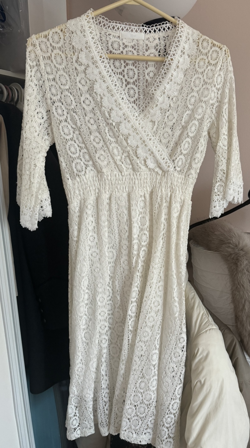 Lace white dress brand new image indicator(2)