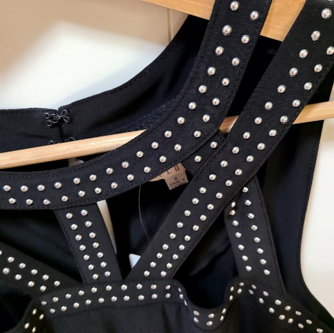 prom's black silver dots dress image indicator(4)