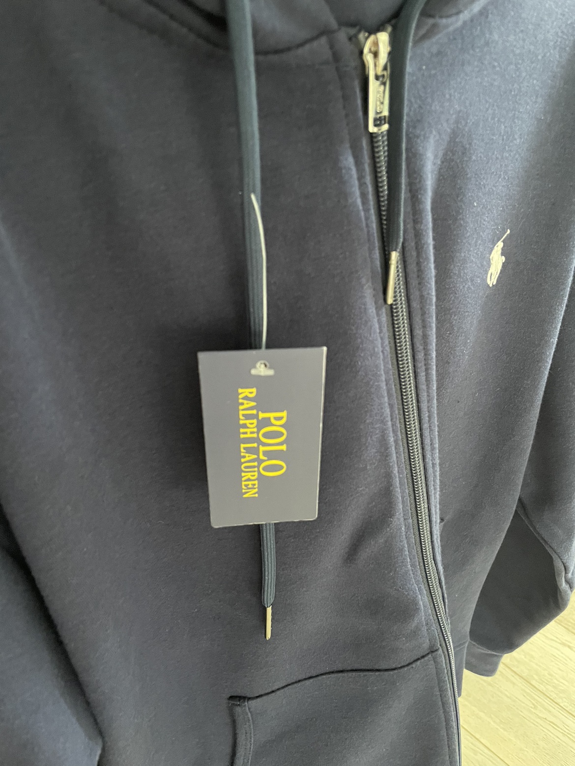 Polo zip up image indicator(3)
