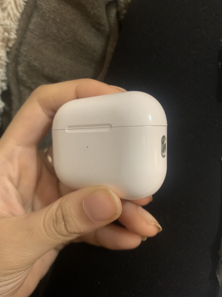 airpod pro gen 2 only right AirPod thumbnail