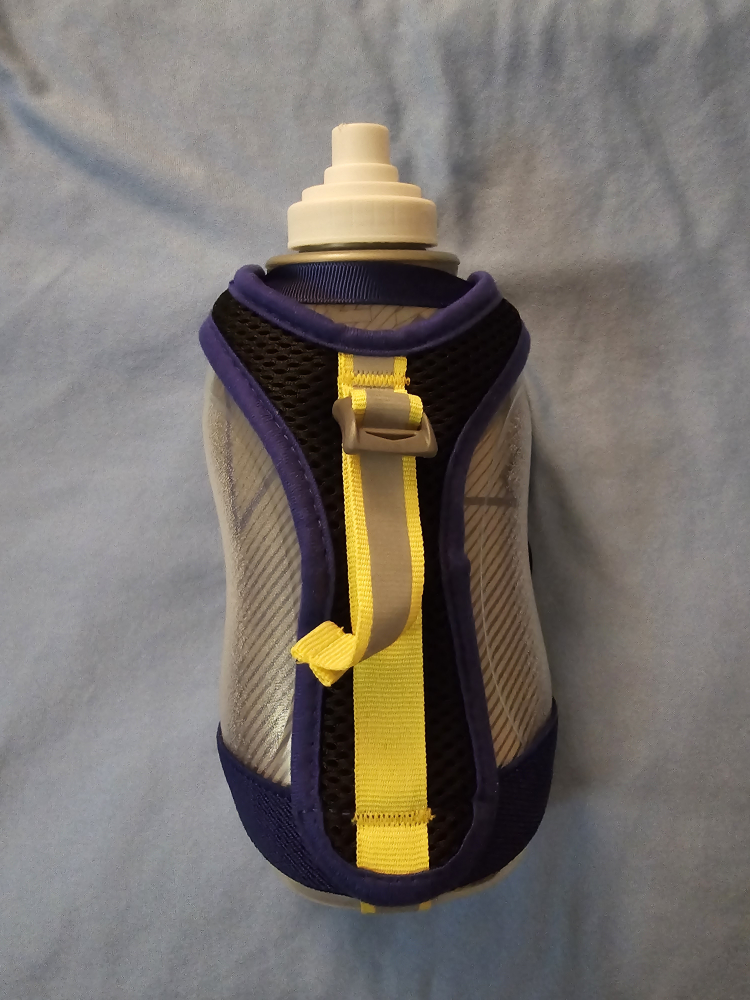 Handheld Running Water Bottle - photo 2