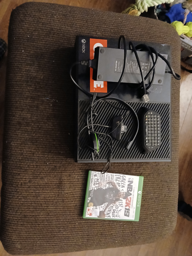 Xbox one Read description - photo 3