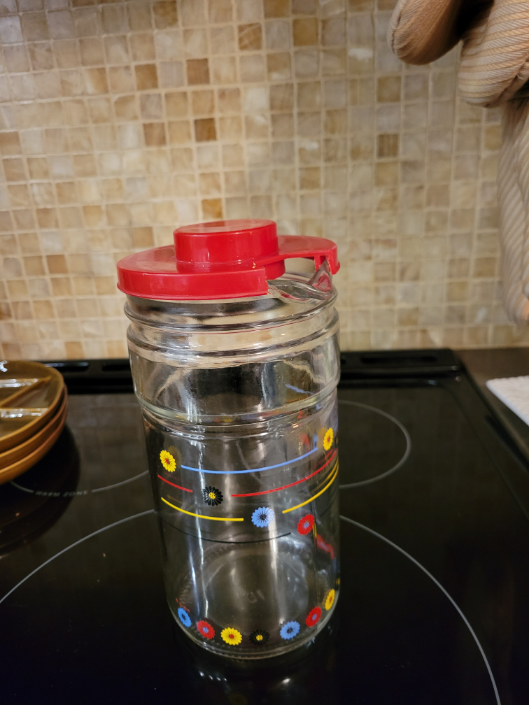 Vintage Glass Daisy Pitcher with Lid! - photo 3