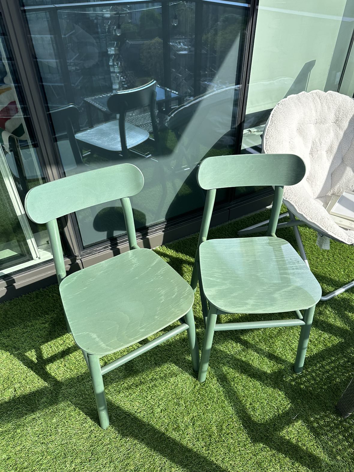 2 chairs